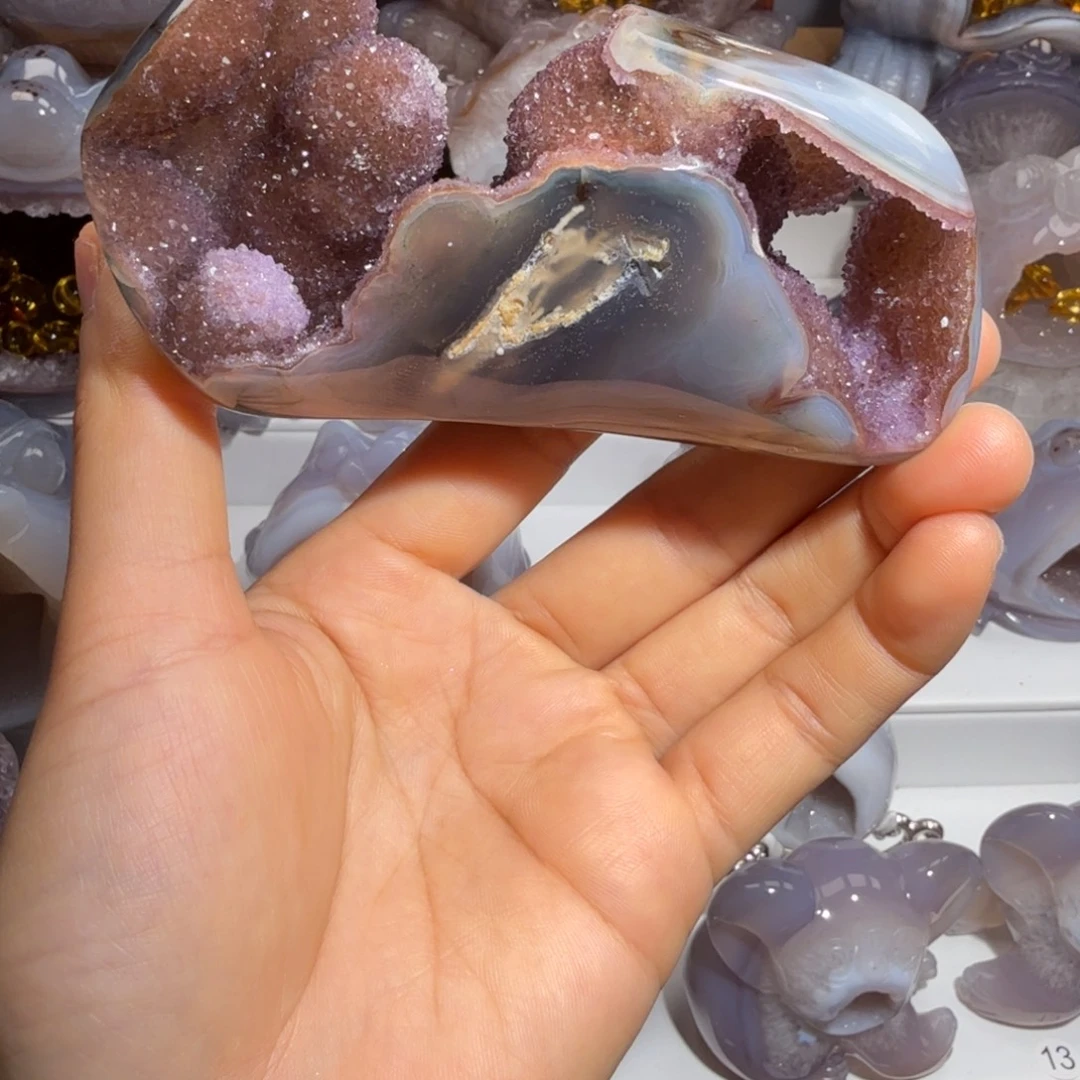 恢***恢玛瑙/玉髓未镶嵌摆件