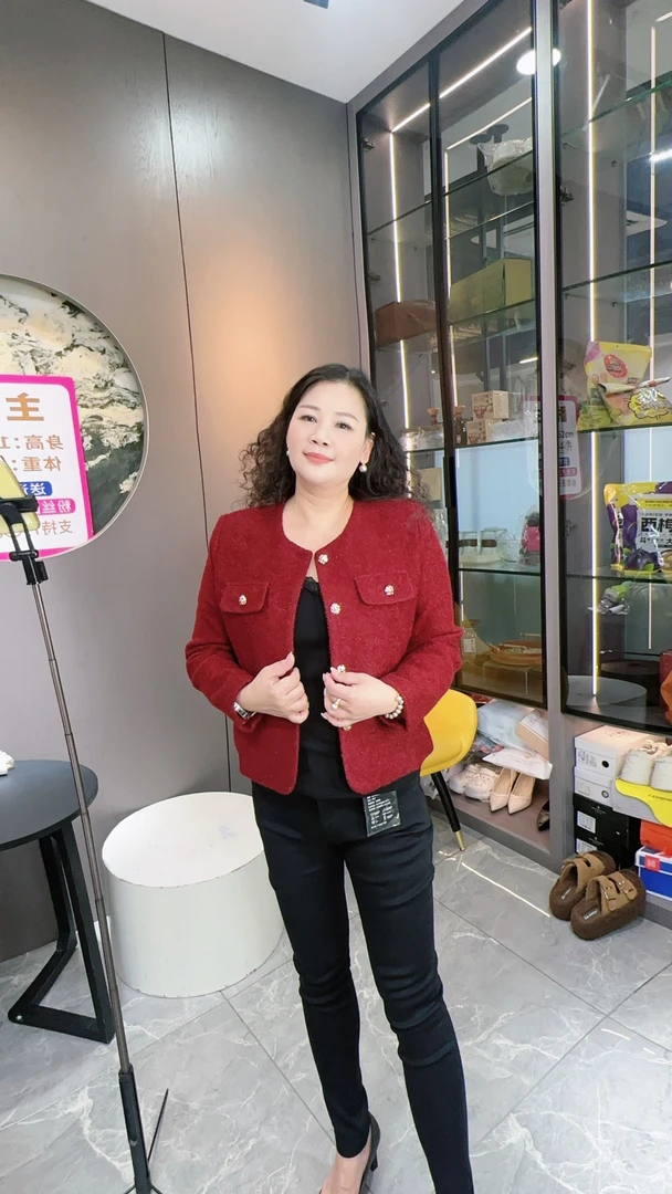 0666轻奢感时尚洋气小香风外套2356