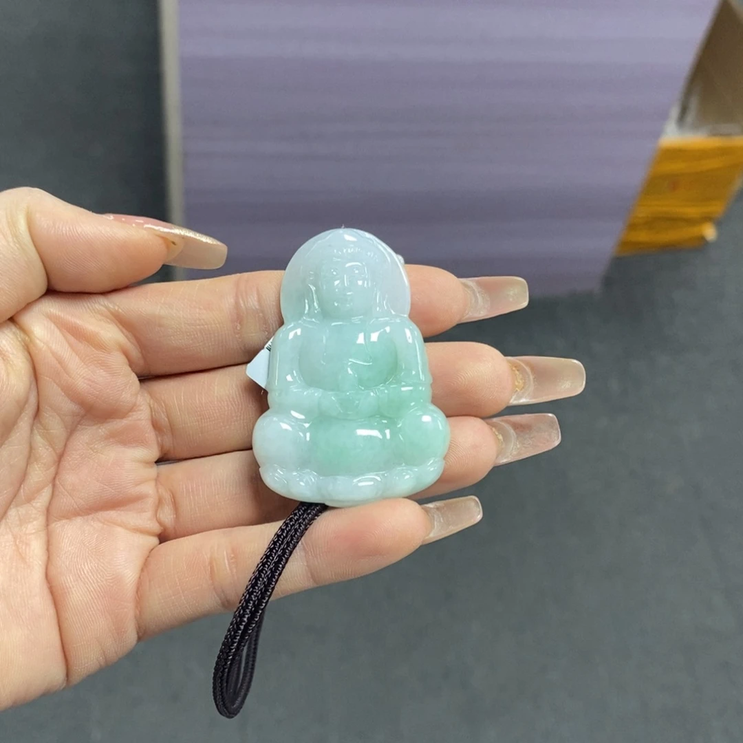 翡翠颈饰未镶嵌观音