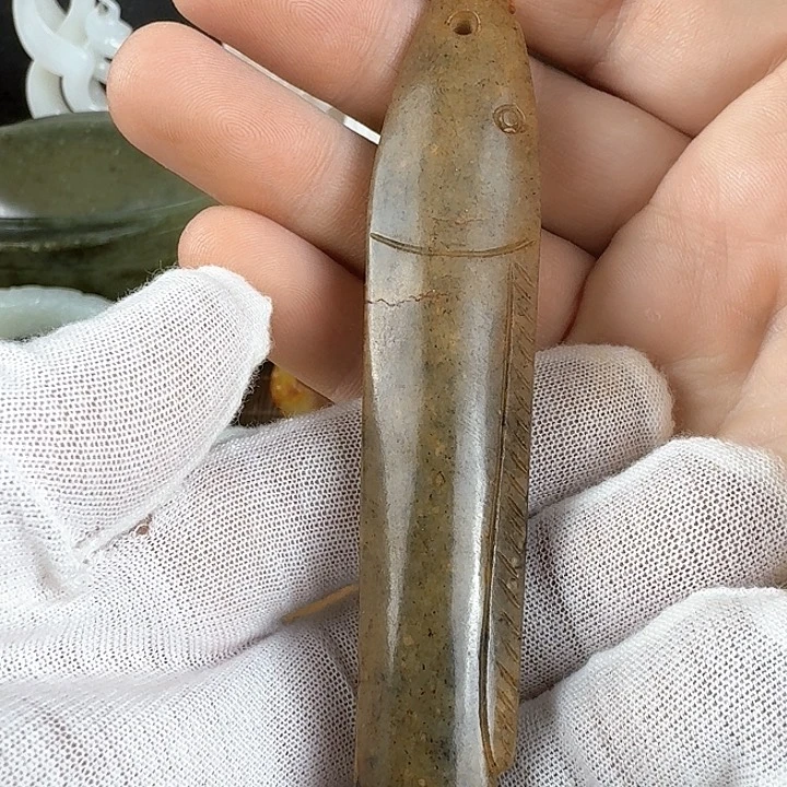 和田玉挂件未镶嵌马*