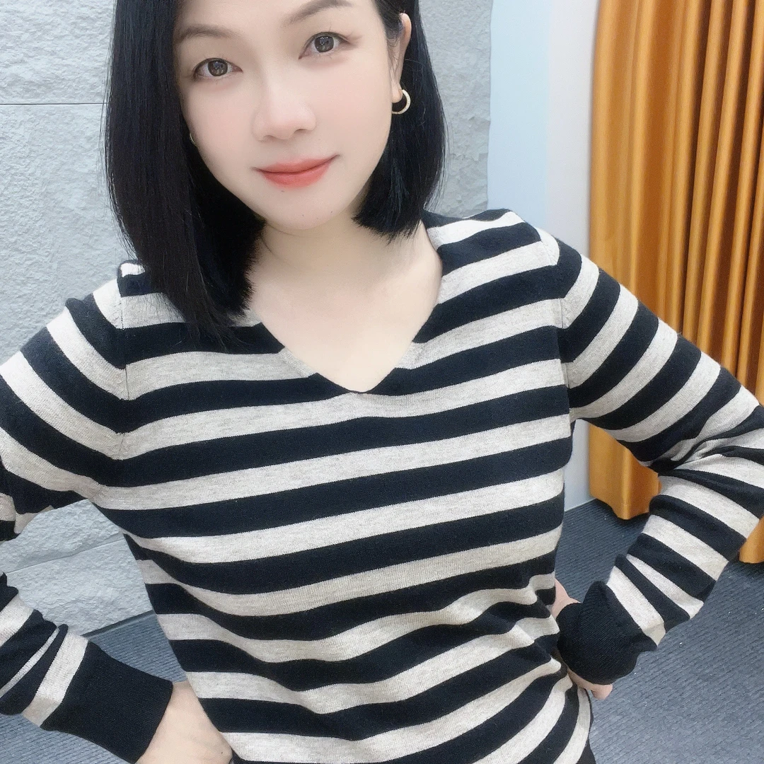 5612/5636秋冬季新款长袖女V领秋季条纹毛针织衫拼色常规款通勤风