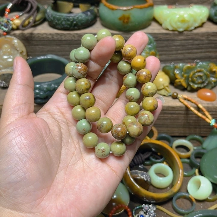 歪***说岫岩河磨玉(透闪石质玉)未镶嵌颈饰
