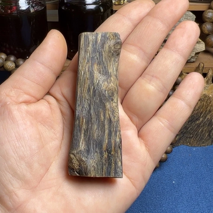 猎***鹰沉香沉香碎屑沉香奇楠西瓜叶树心