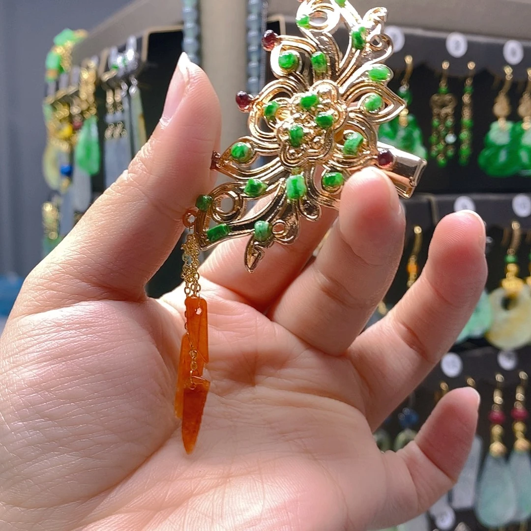 未镶嵌翡翠耳饰翡翠