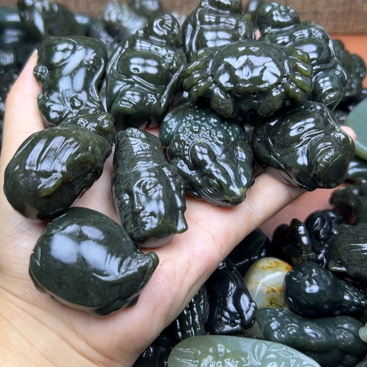 和田玉（糖玉）未镶嵌挂件