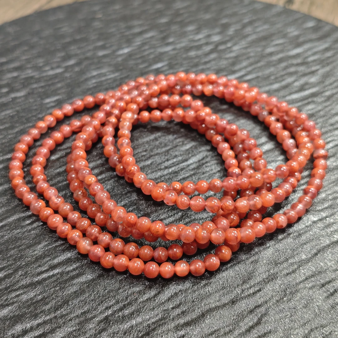 【村有晶品】天然牛血红南红多圈手链 多样性发一件 约5mm 1014ZBJY