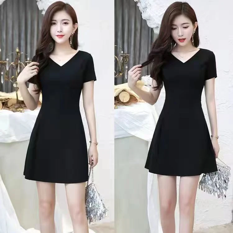 新款小黑裙韩版黑色修身显瘦a字夏季收腰V领连衣裙