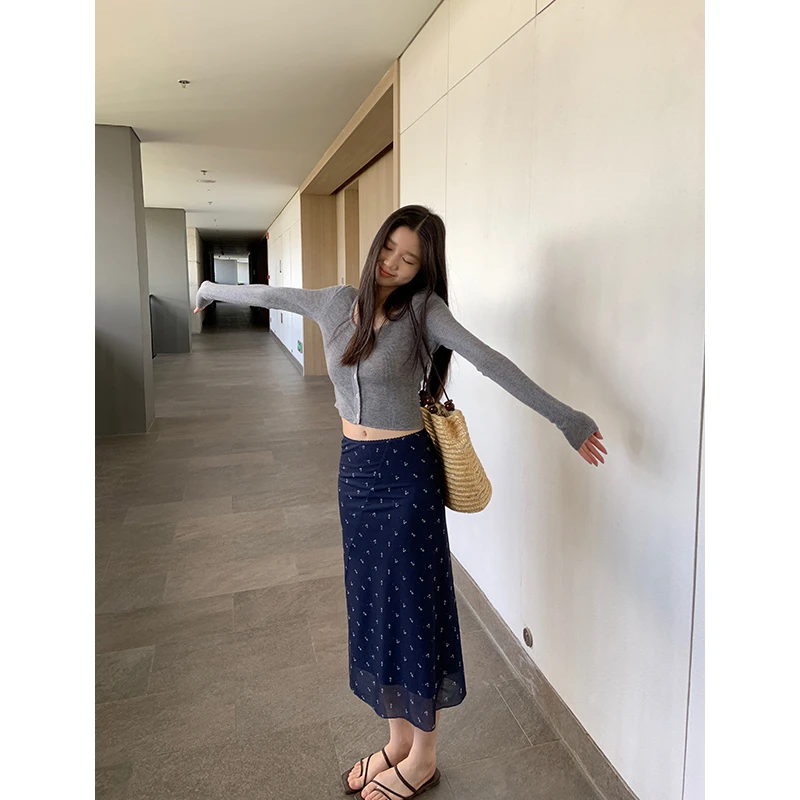 YOKLASS少女家 藏青色时尚印花半身裙轻薄纱感长裙子 B30490S51