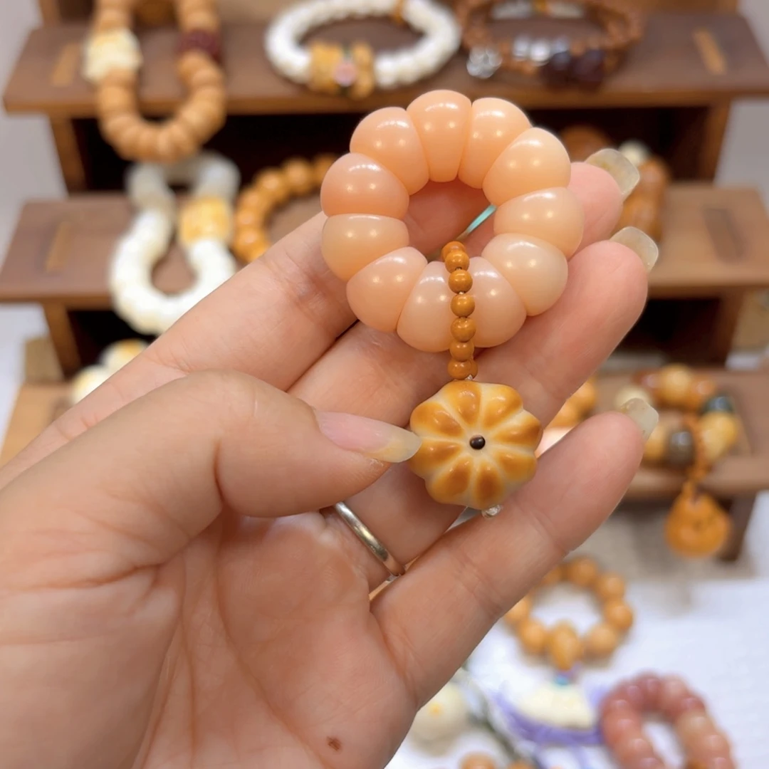 星月菩提吊坠粉菩提根14mm象牙果南瓜花手捻