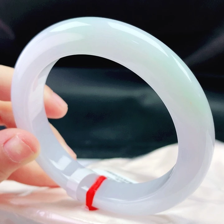 翡翠未镶嵌手镯56圈