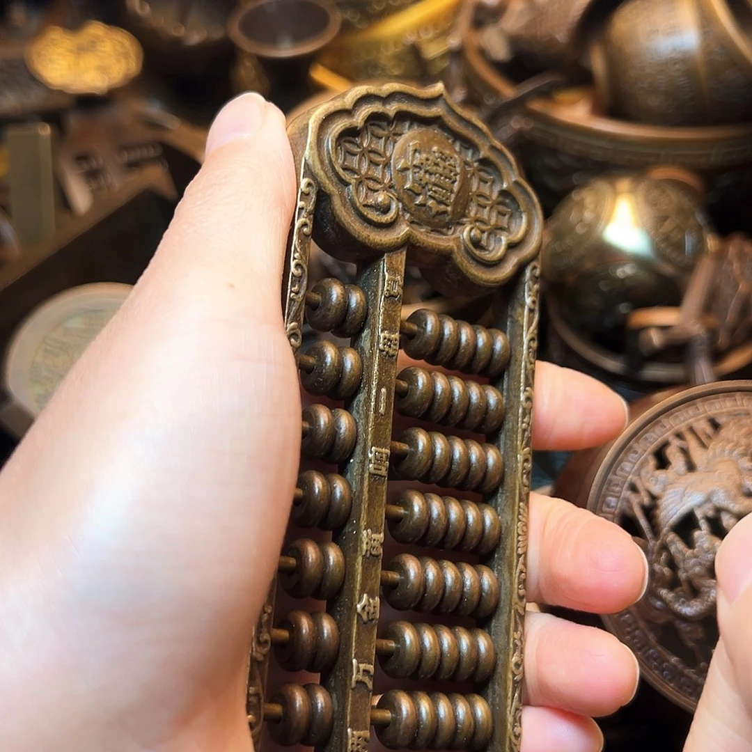 精美铜器工艺品等