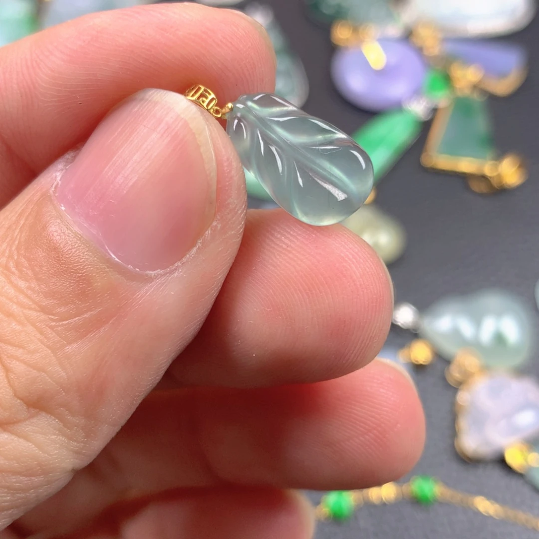 【闪购商品】翡翠18K金镶嵌颈饰翡翠