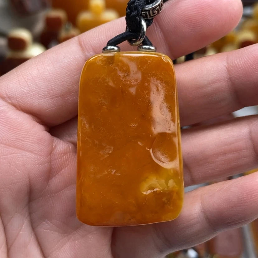 【闪购商品】琥珀颈饰未镶嵌