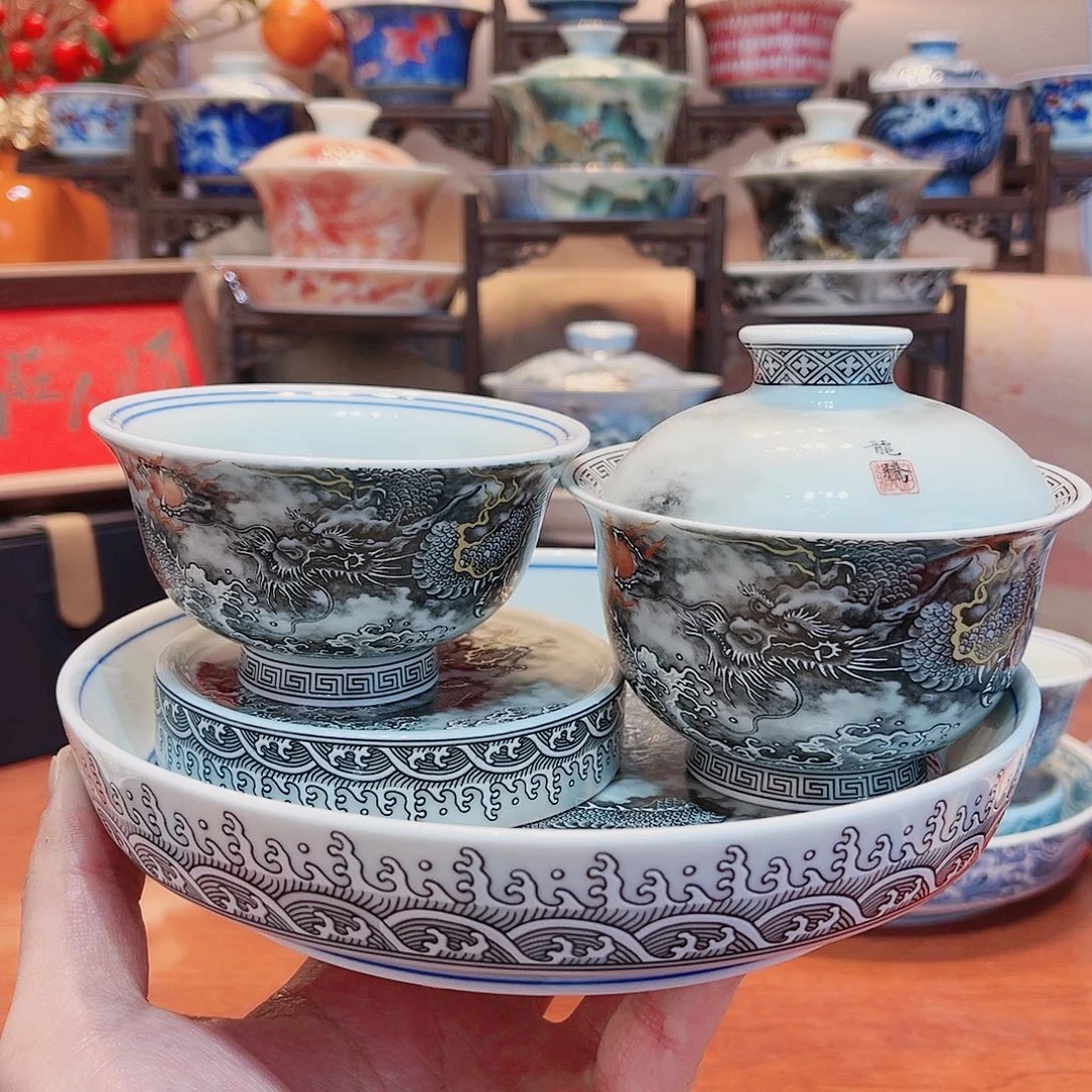 广告广告沟沟壑壑就官方