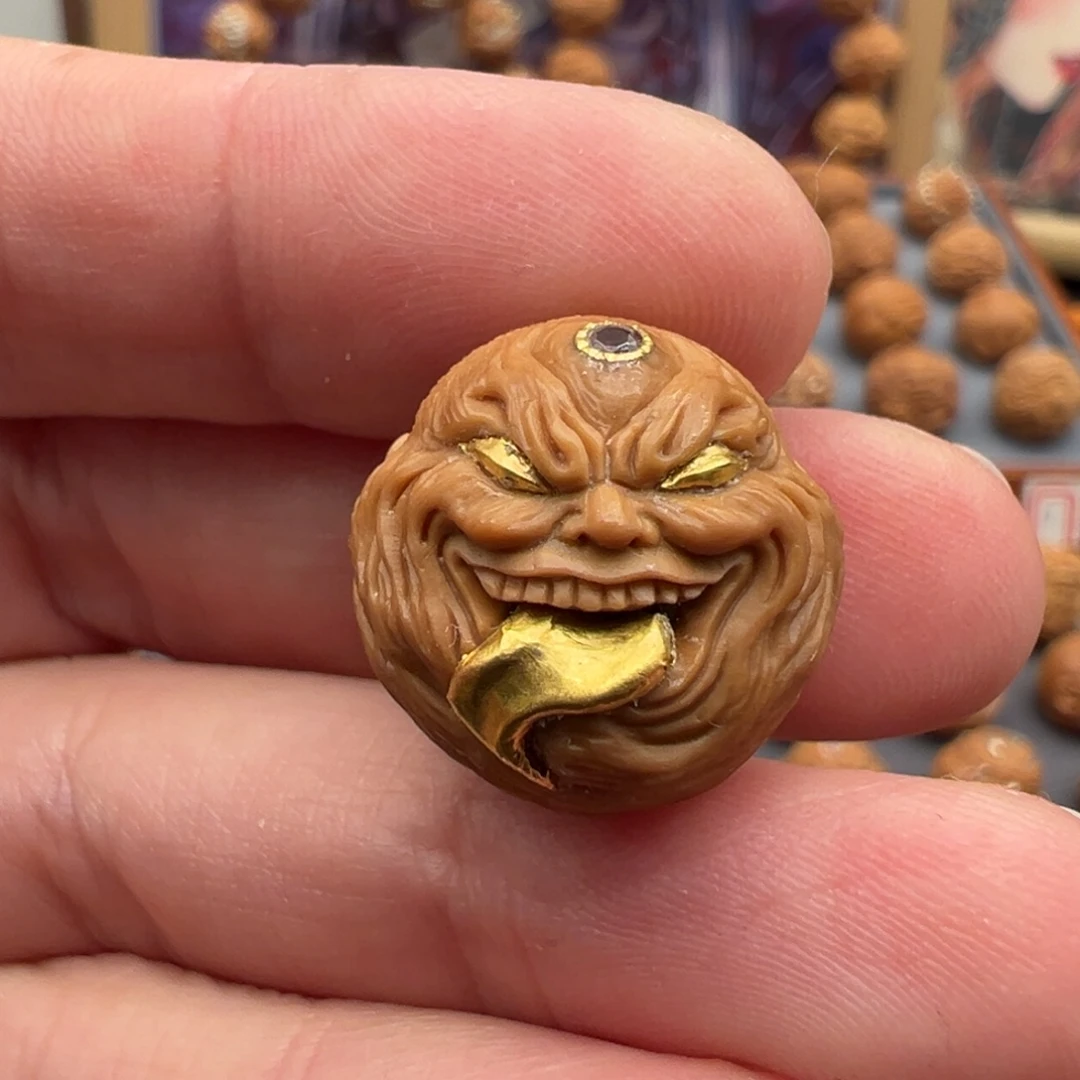 猴头核桃吊坠舔僧