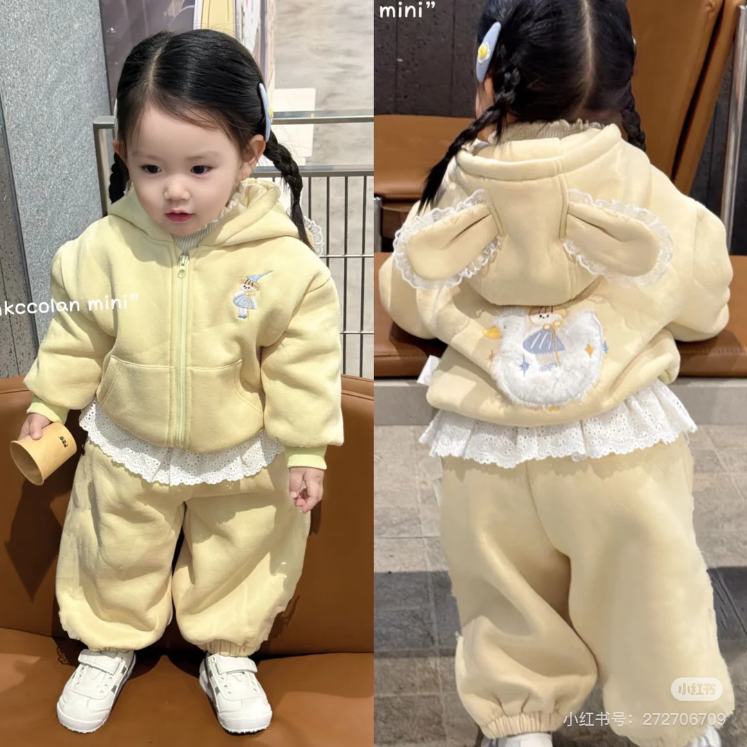 小兔子耳朵一体绒套装