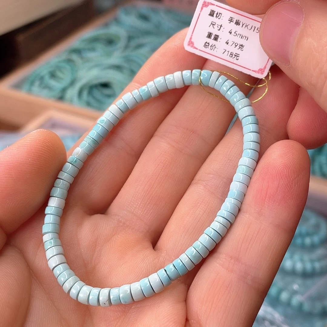 绿松石未镶嵌颈饰