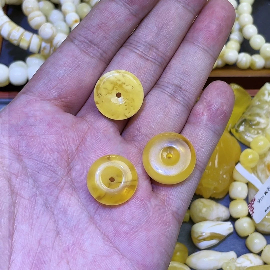 蜜蜡手串未镶嵌小扣子瑕疵多样性发其一