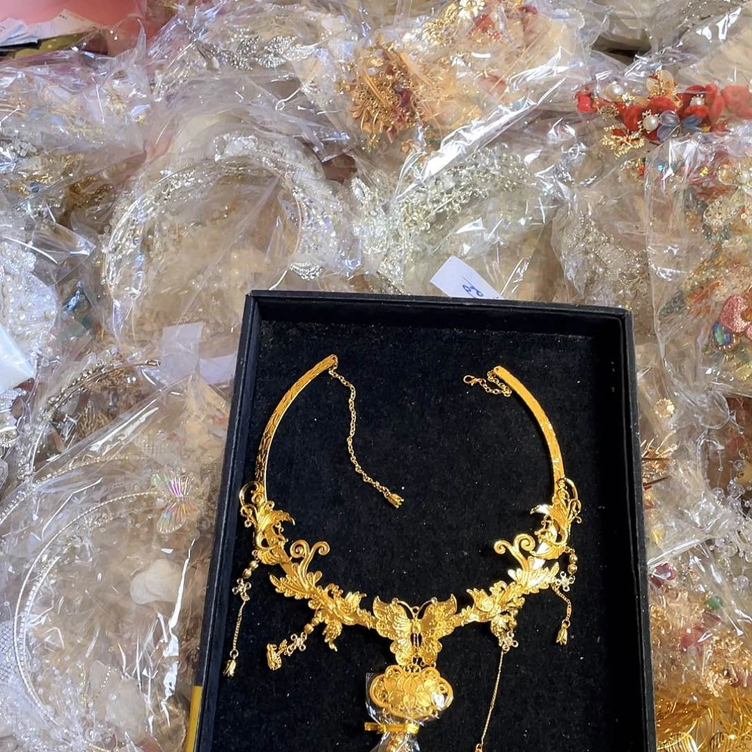 混合材质新娘头饰不退不换不售后