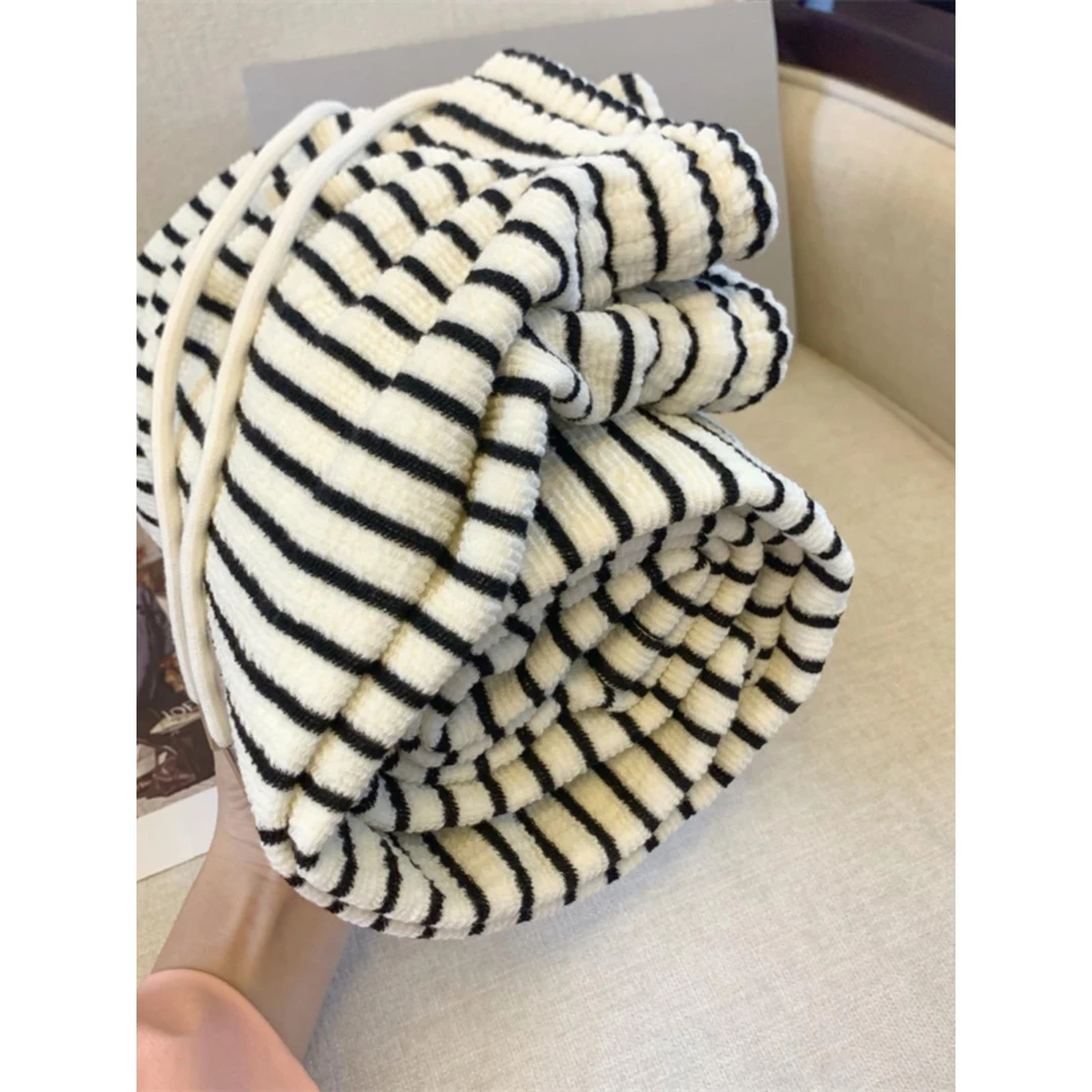 雪千羽条纹加绒阔腿直筒卫裤女秋冬季2025新款高腰宽松显瘦休闲裤