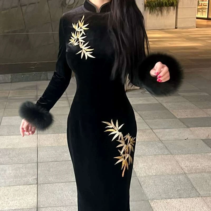 秋冬新款胖mm300斤新中式高级定位刺绣丝绒袖口拼接毛旗袍裙子潮