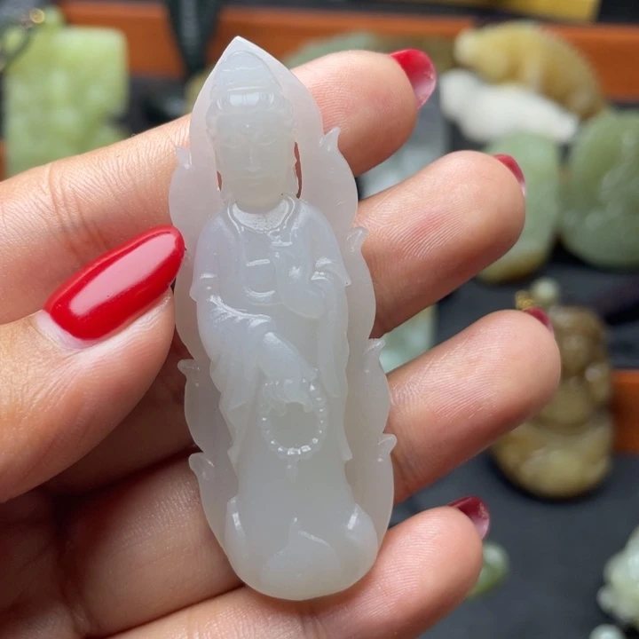 张***震和田玉未镶嵌挂件