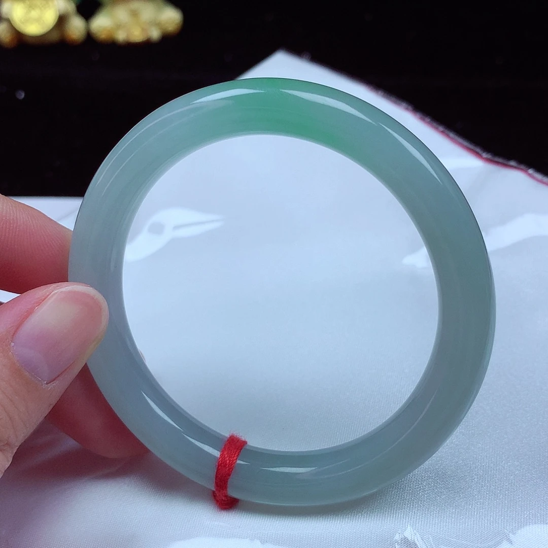 翡翠未镶嵌手镯（圆镯）57圈