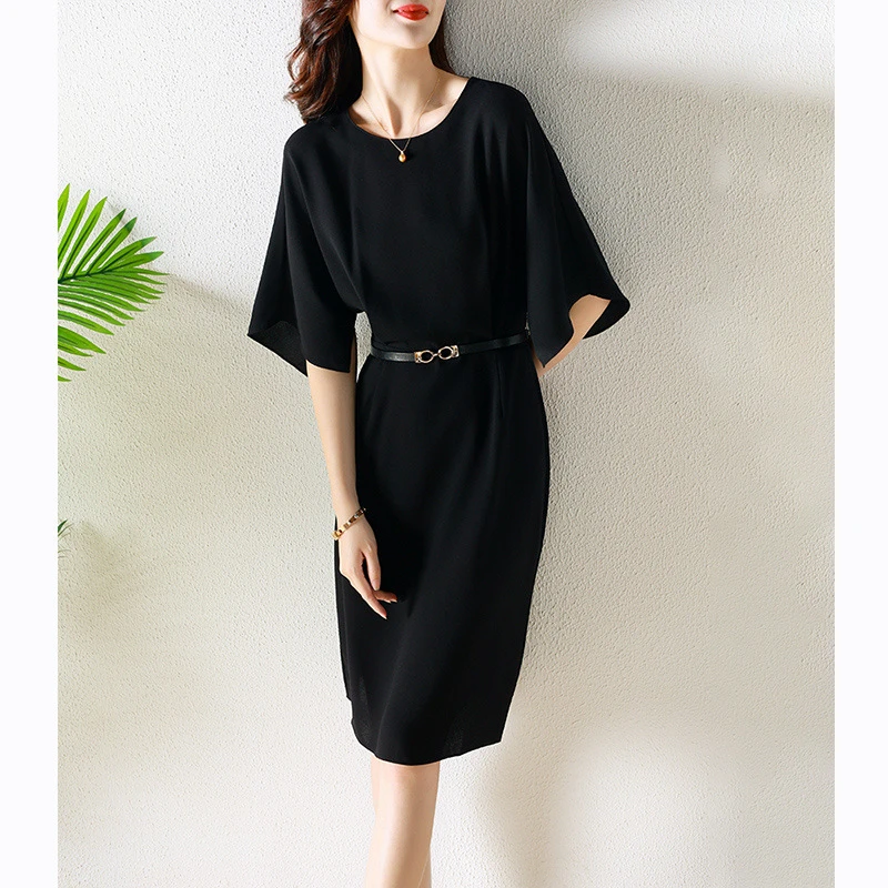 连衣裙女2023年夏季新款法式高端五分袖小黑裙宽松设计感裙子2043