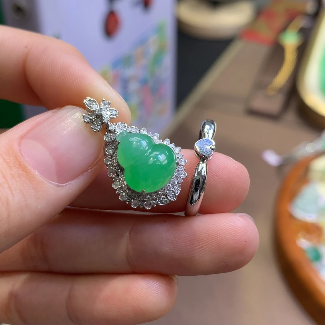 翡翠18K金镶嵌颈饰翡翠（两用款）