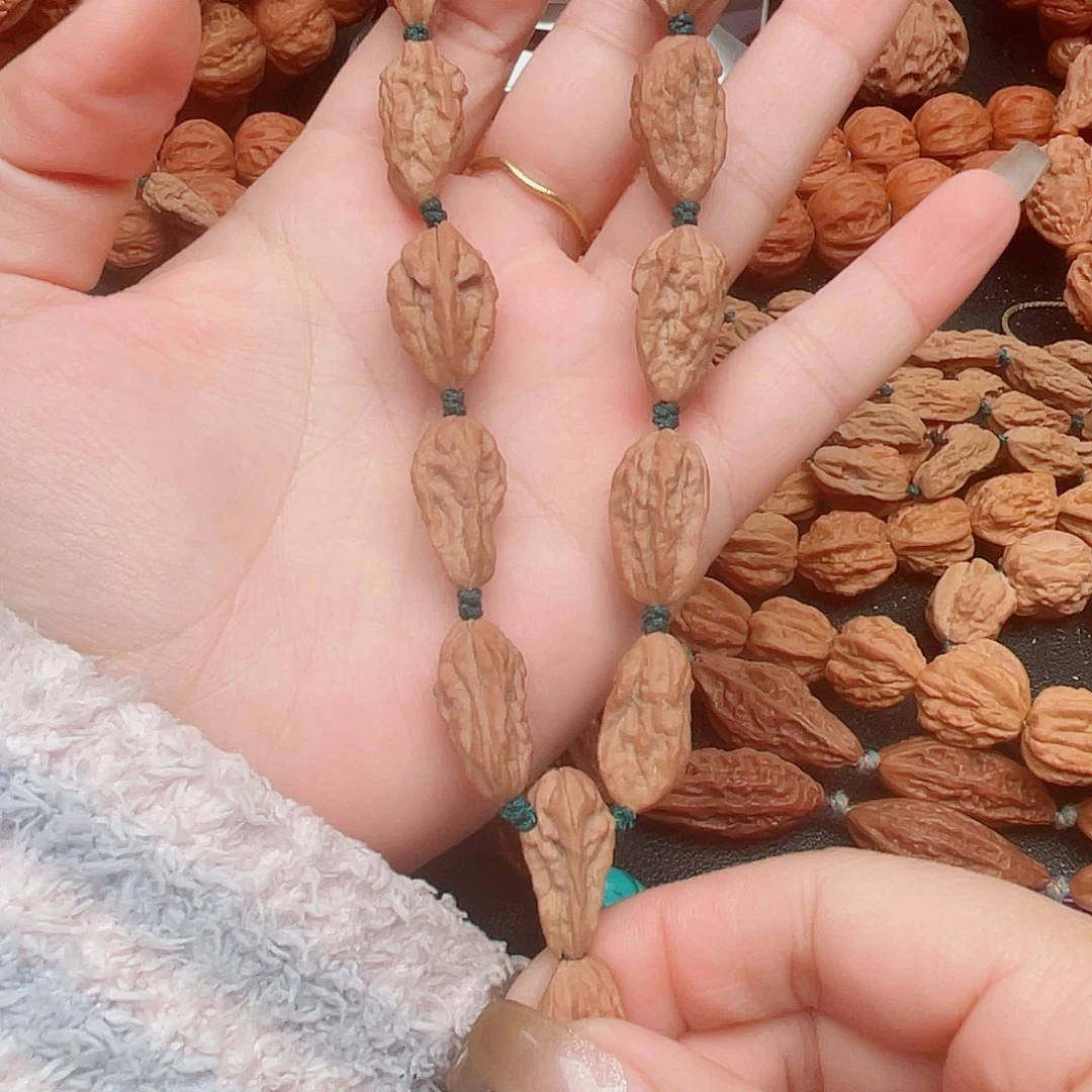 伊***枫吊坠文玩核桃小蛤蟆