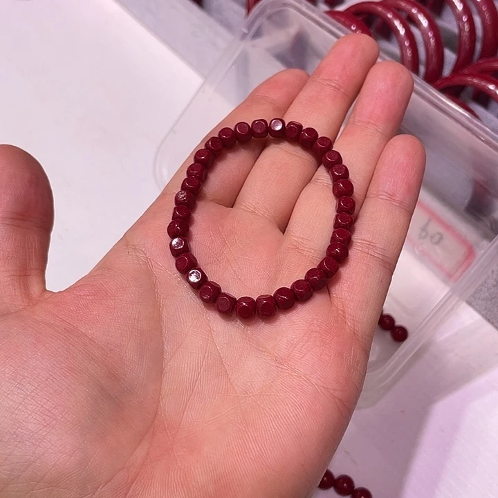 雪***儿天然辰砂方糖手串