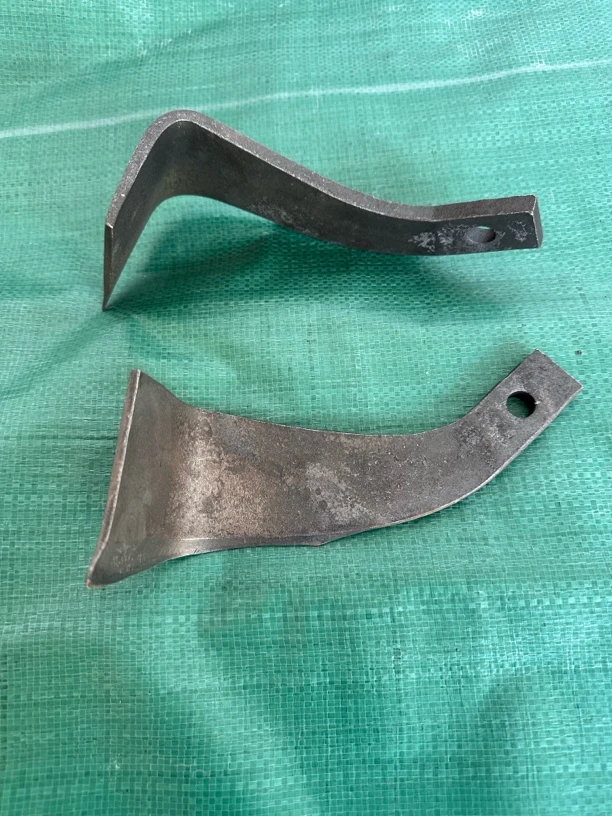 进口郑鑫农机配件旋耕机刀片225,245,265七字刀硬地高锰钢耙齿