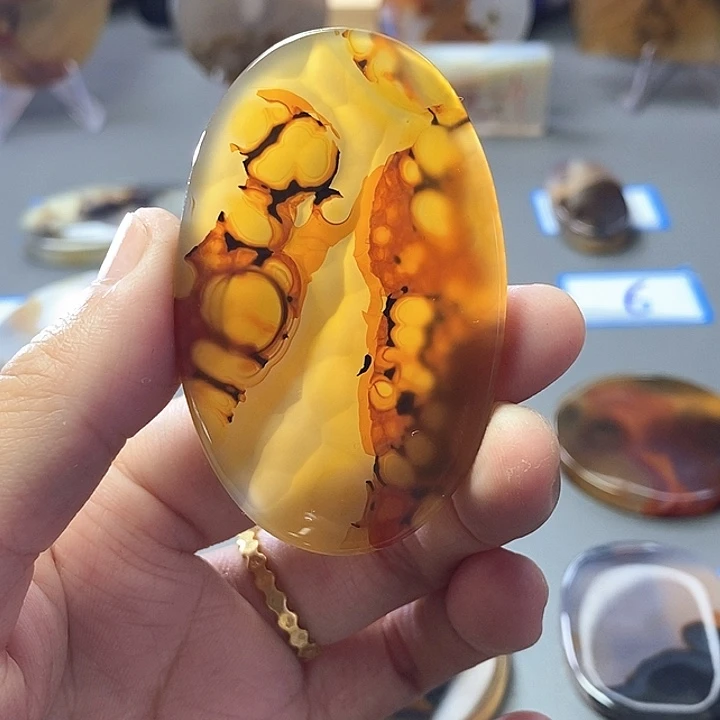 玛瑙/玉髓未镶嵌珠宝半成品