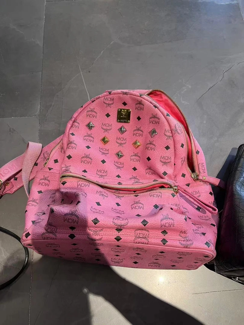 95新 MCM 帝爵鹏哥直播专享/MCM/粉双肩包