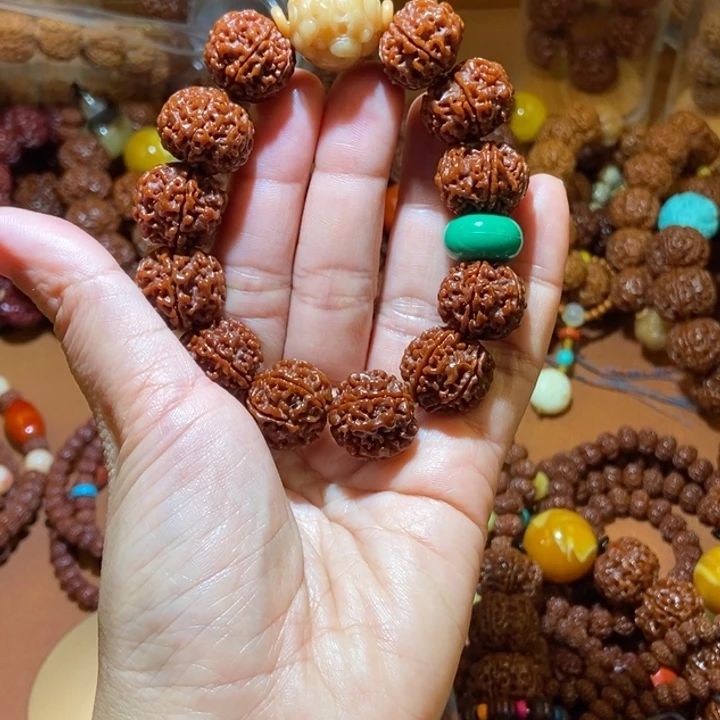 金刚菩提吊坠196玉化貔貅➕绿平安扣