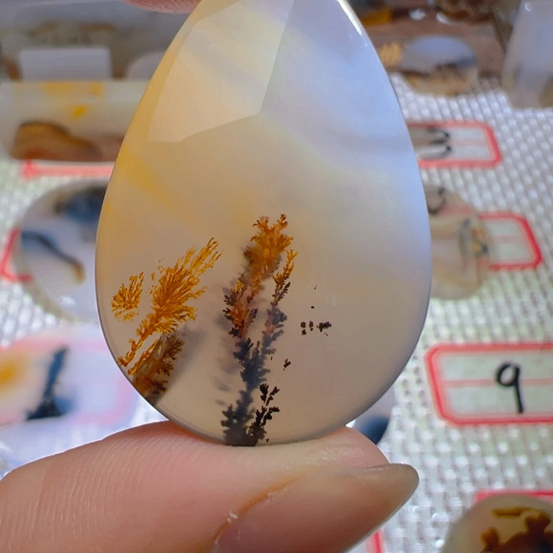玛瑙/玉髓颈饰未镶嵌