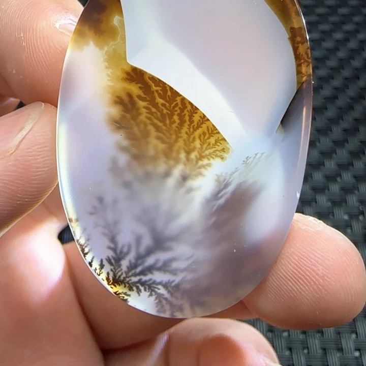 春***春玛瑙/玉髓颈饰未镶嵌