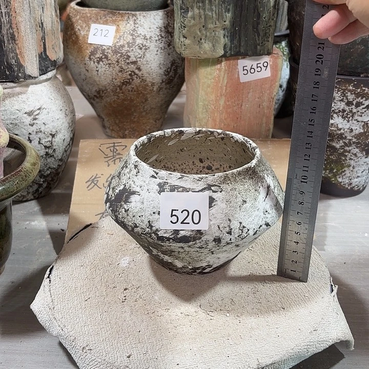 陶摆件高12，内口10.5，有孔520