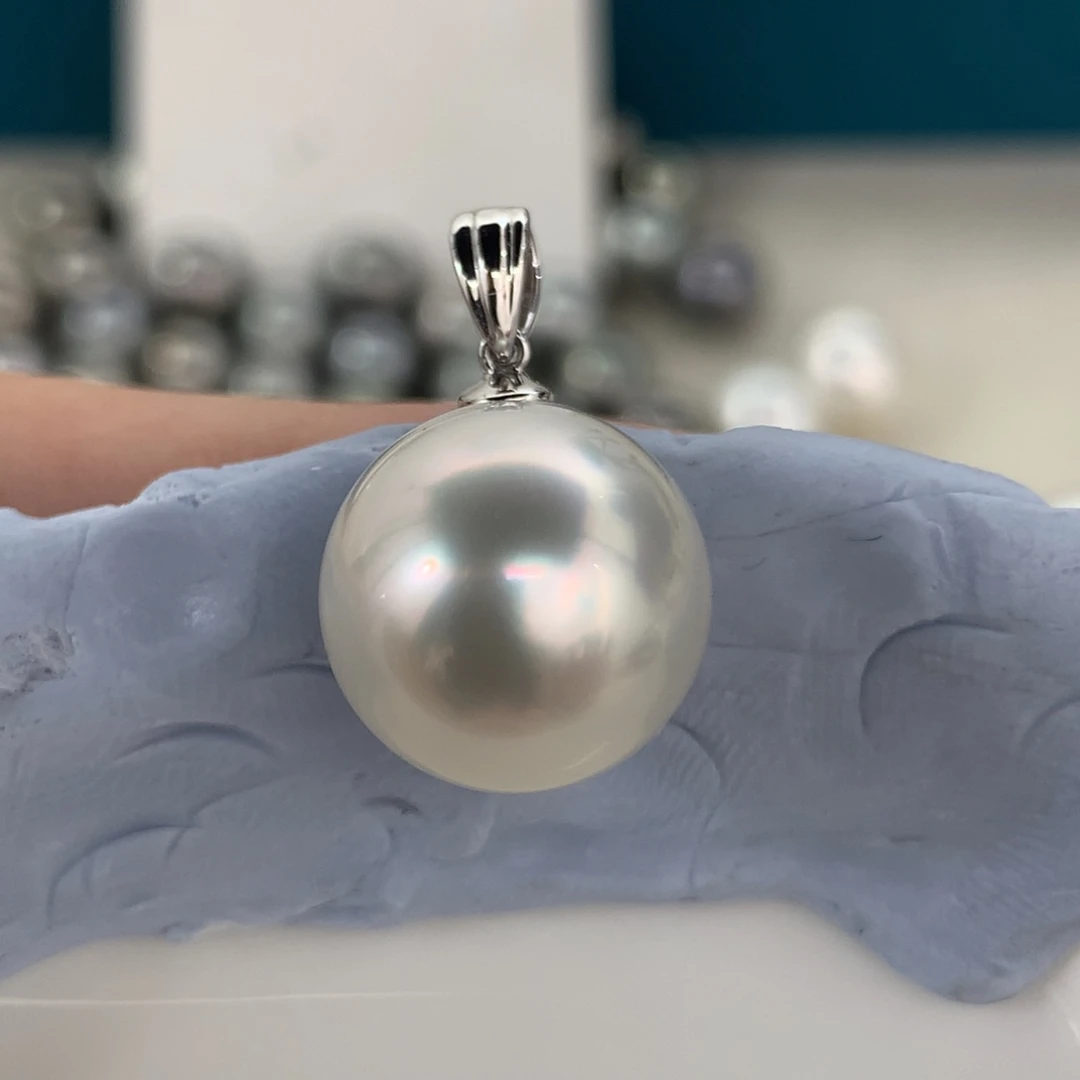 定制海水珍珠18K金镶嵌吊坠(不含链)澳白冷青光13.2mm几乎无瑕