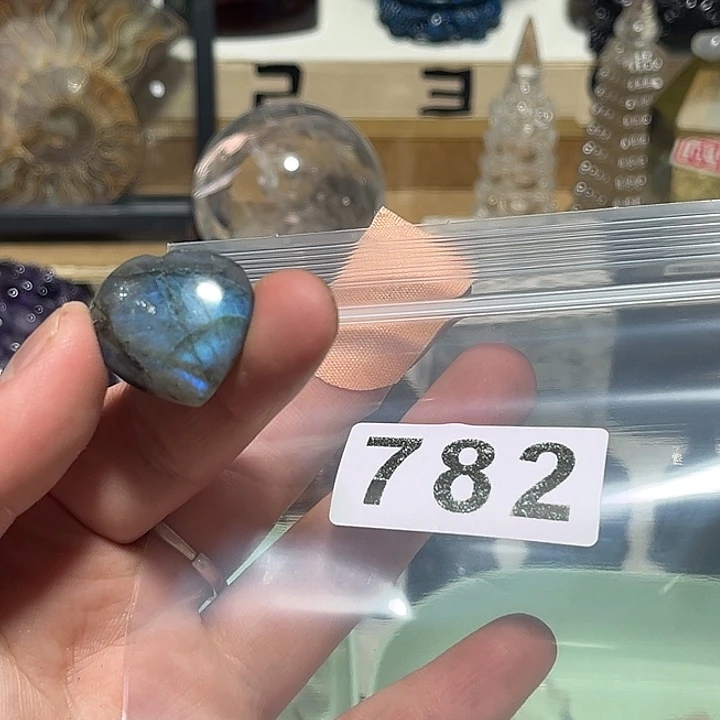 未镶嵌水晶大型摆件（非配饰）