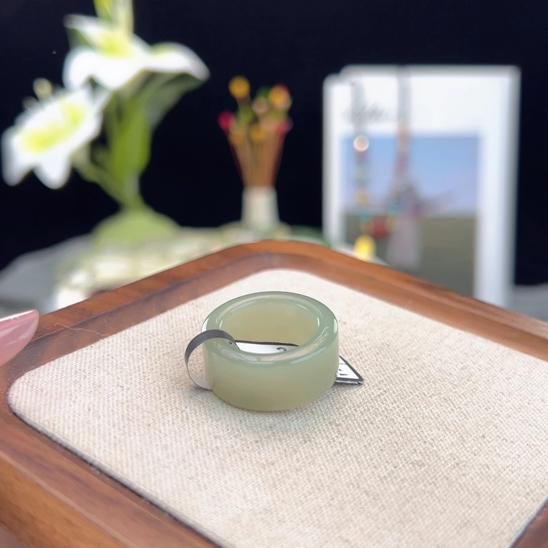 和田玉（糖玉）未镶嵌戒指N39浅晴圆切直径17.1不退换