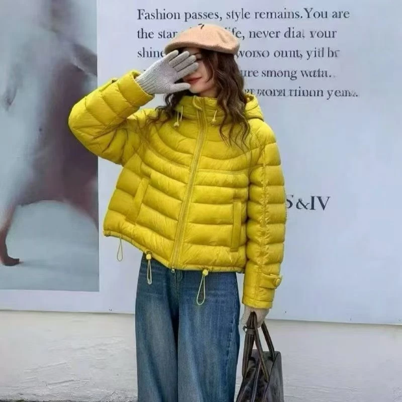 2025韩版冬新款泡芙排骨黑色女士短款外套石墨烯宽松立领保暖上衣