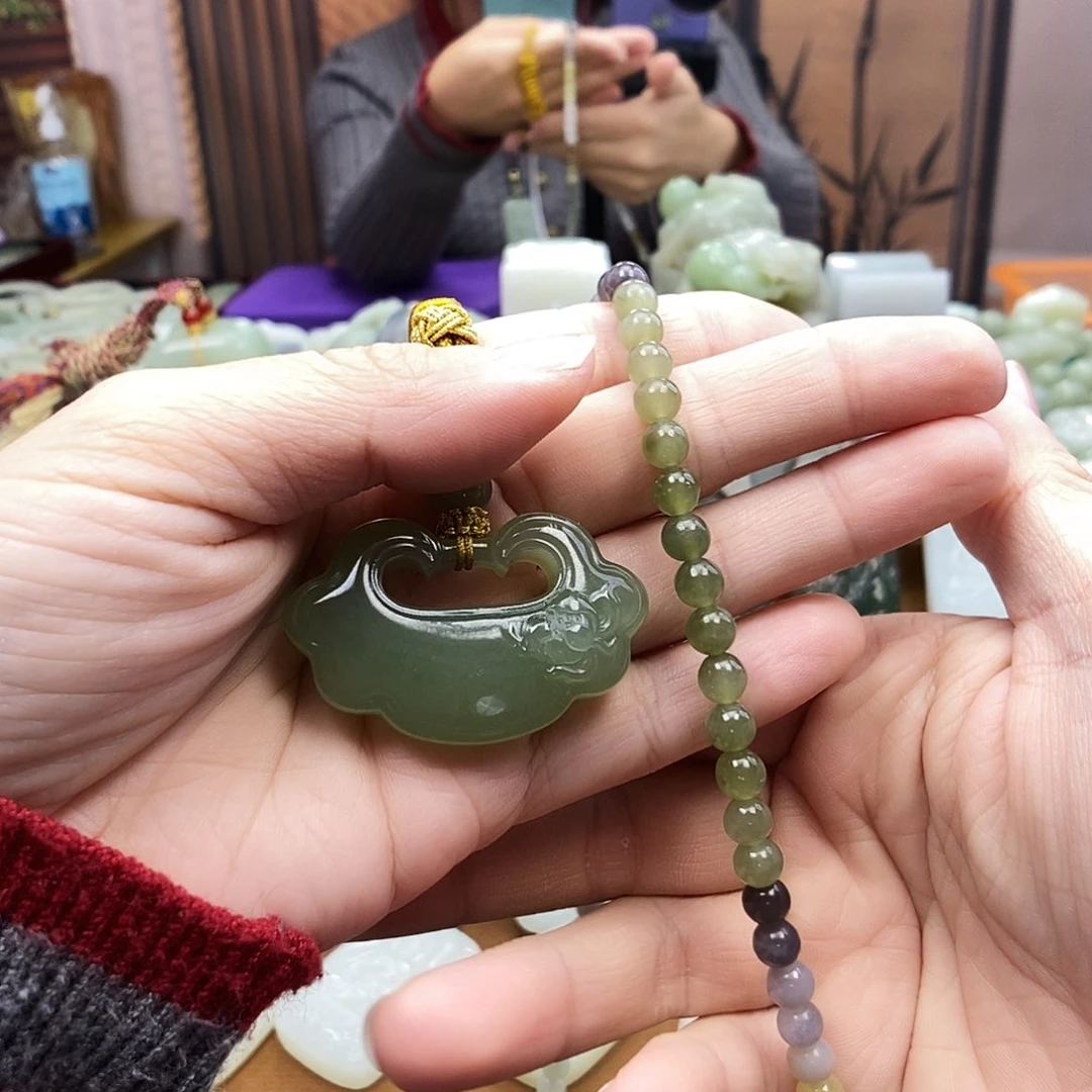 颈饰未镶嵌和田玉用****1