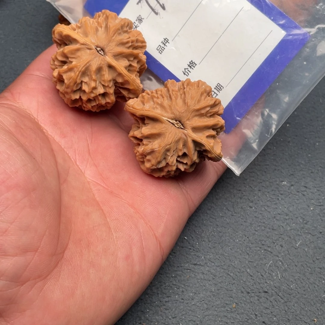 核桃把件45帝王，710号