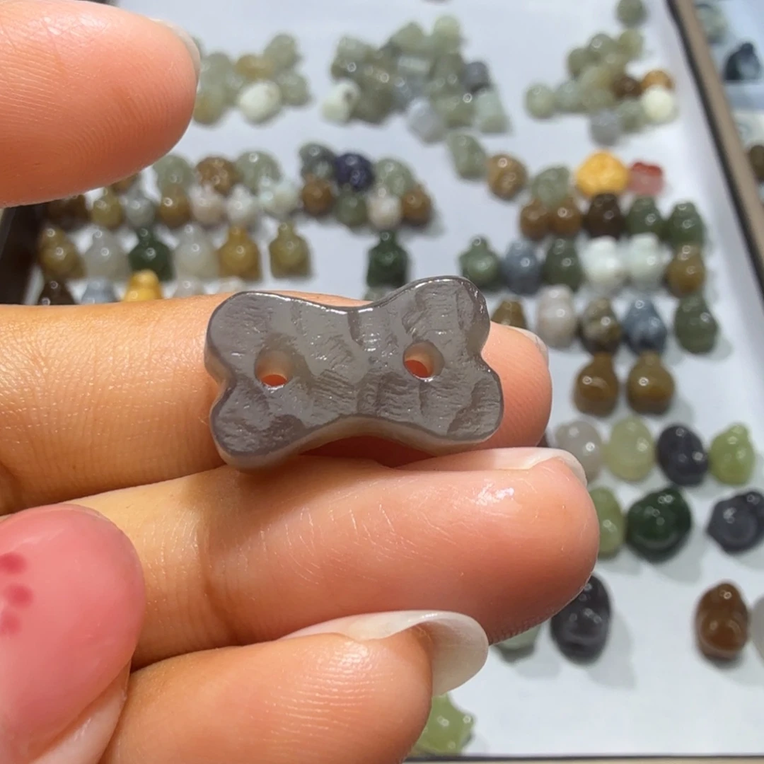 和田玉未镶嵌珠宝奇石