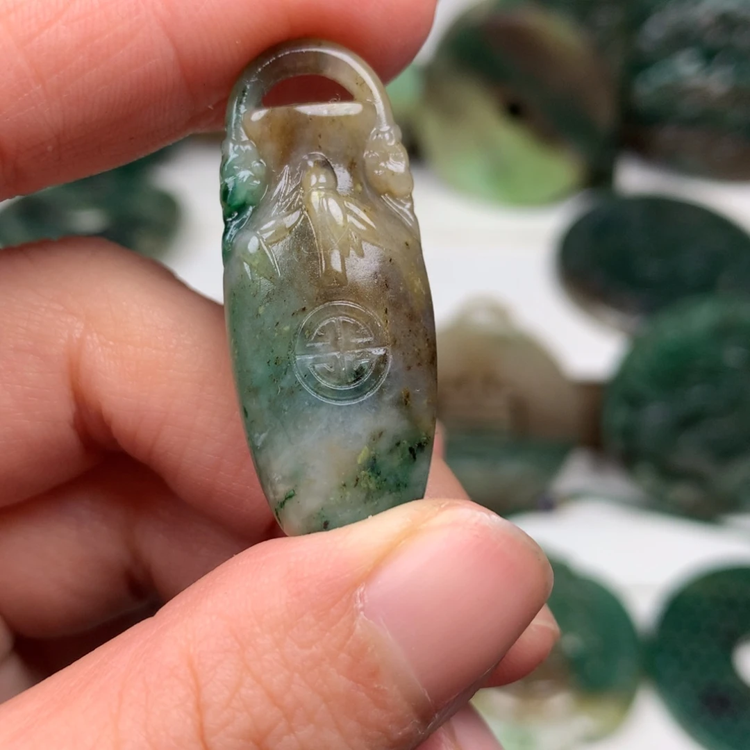 独山玉颈饰未镶嵌用****4