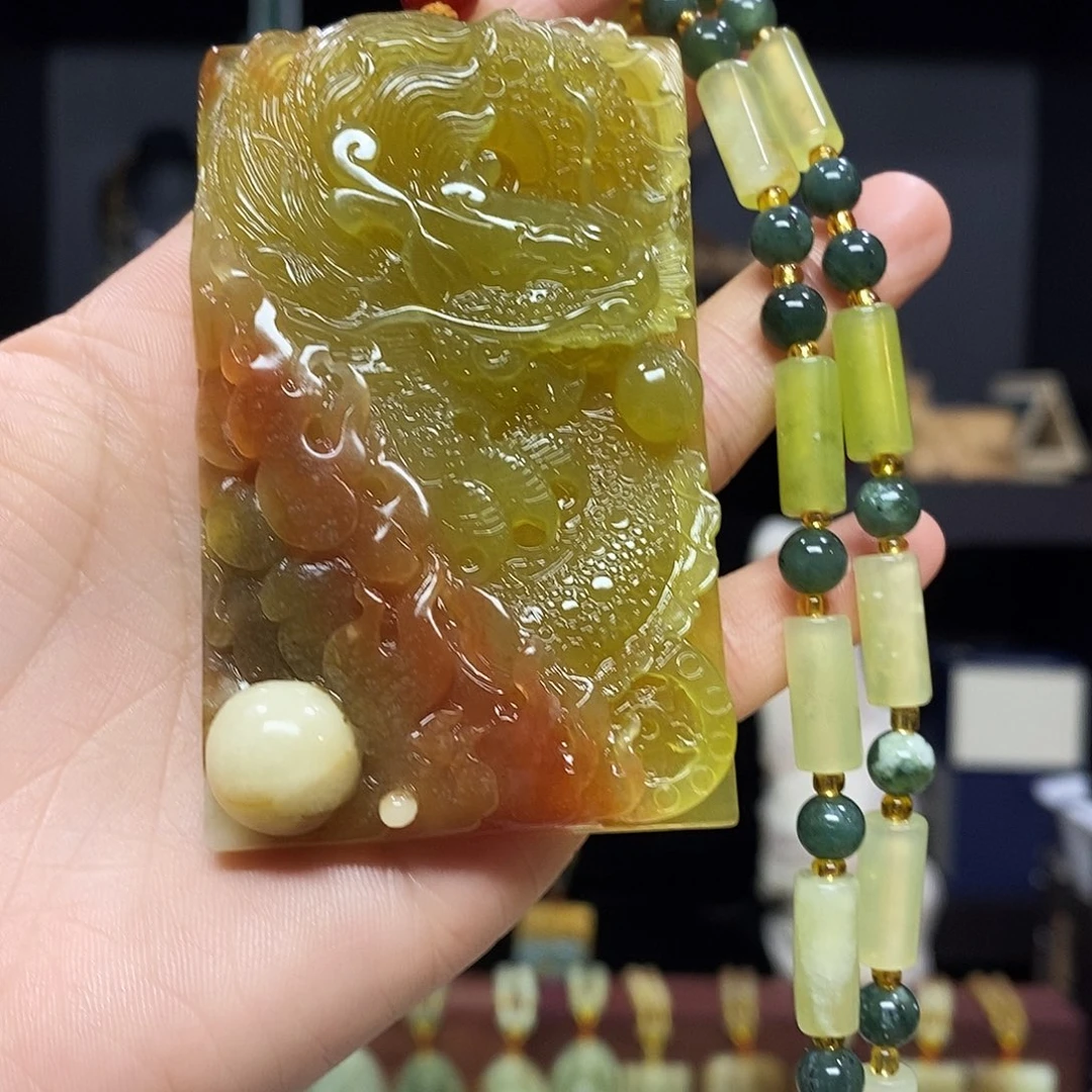 透闪石质玉挂件吊坠项链未镶嵌