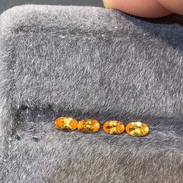 裸石未镶嵌石榴石（芬达石）1.2克拉