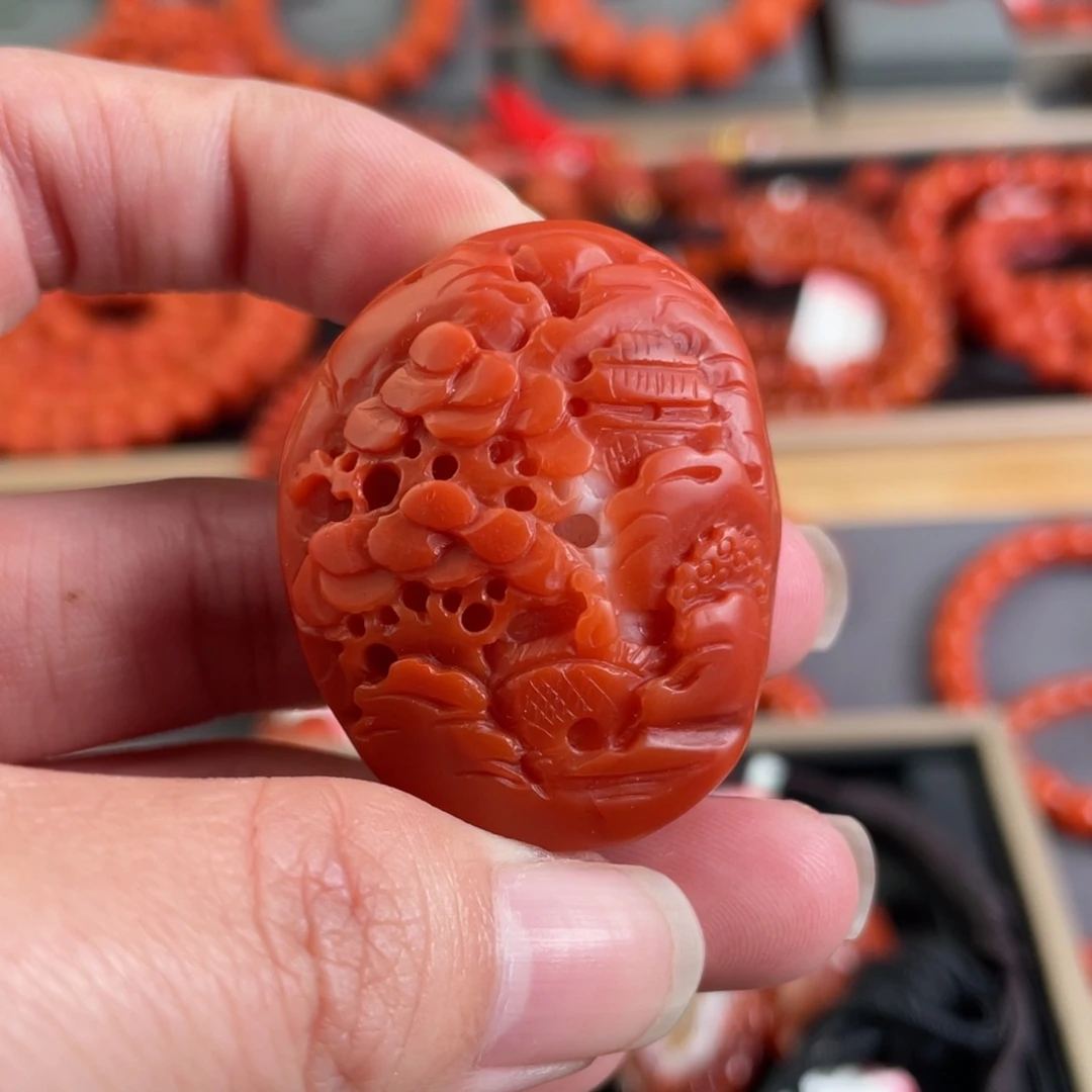 南红玛瑙未镶嵌雕刻