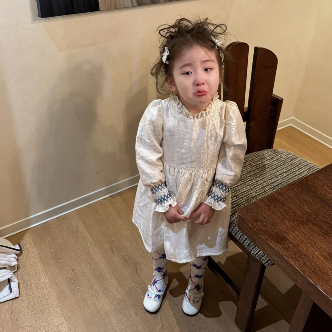 小思家女童2025秋季新款法式公主裙珠光连衣裙